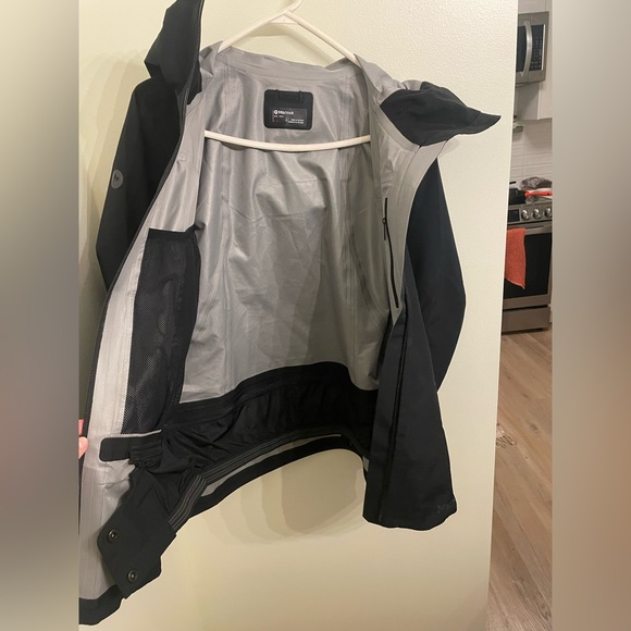Marmot Gore-tex Shell - Picture 2 of 5